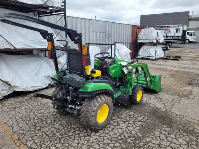 Image of John Deere 1025R equipment image 2