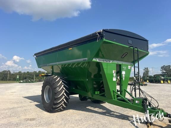 Image of John Deere 1060 Primary image