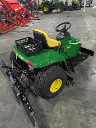 Image of John Deere 1200A equipment image 3