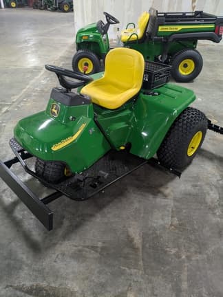Image of John Deere 1200A equipment image 2