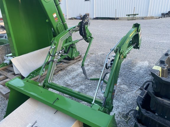 Main image John Deere 120R