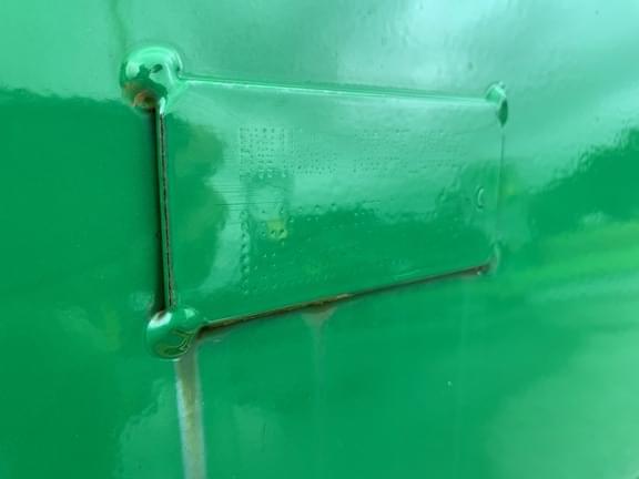 Image of John Deere Bucket equipment image 4