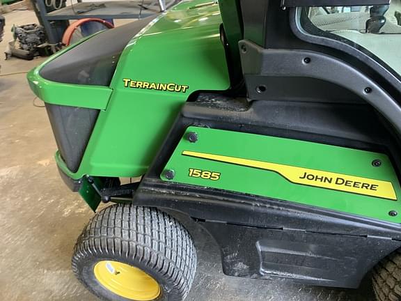 Image of John Deere 1585 equipment image 3