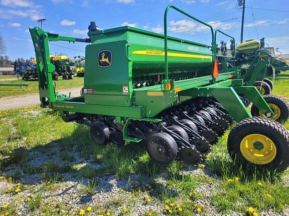 Image of John Deere 1590 equipment image 1