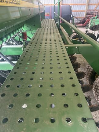 Image of John Deere 1590 equipment image 4