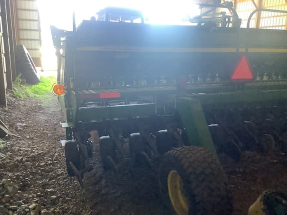 Image of John Deere 1590 equipment image 3