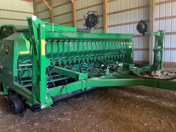 Image of John Deere 1590 Primary image