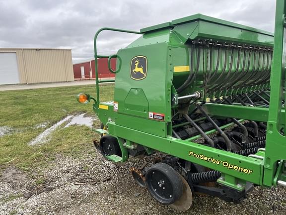 Image of John Deere 1590 equipment image 1