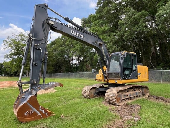 2024 John Deere 160P Equipment Image0