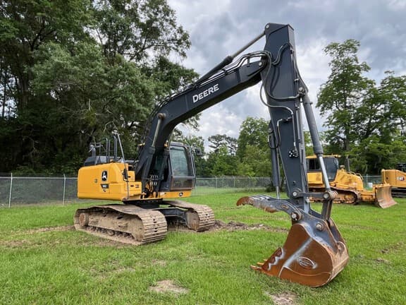 Image of John Deere 160P equipment image 3