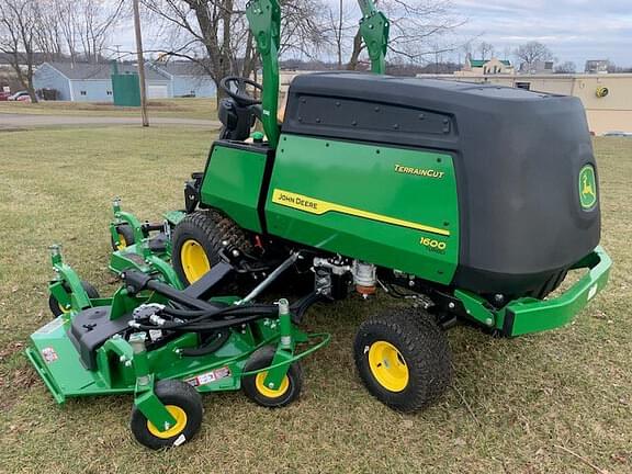 Image of John Deere 1600 equipment image 3