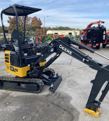 Main image John Deere 17P