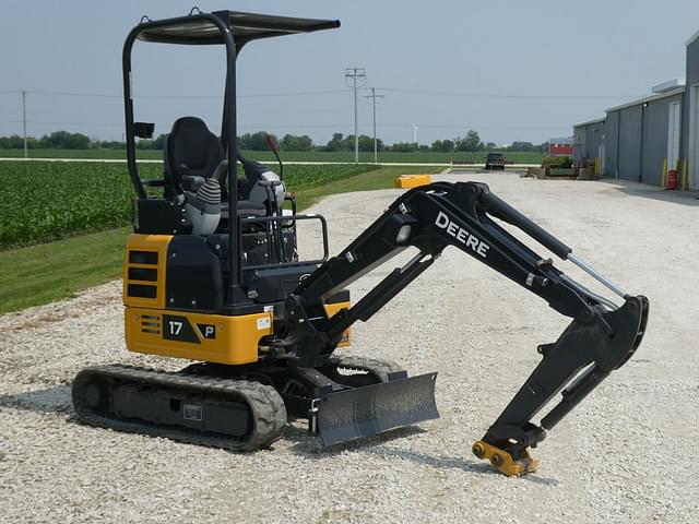 Image of John Deere 17P equipment image 1