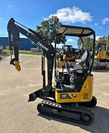 Main image John Deere 17P