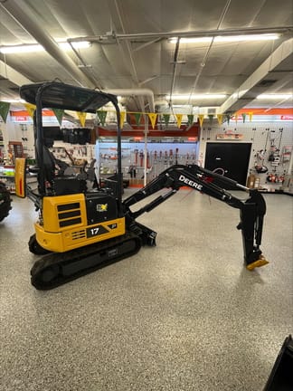 Main image John Deere 17P