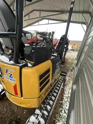 Image of John Deere 17P equipment image 4