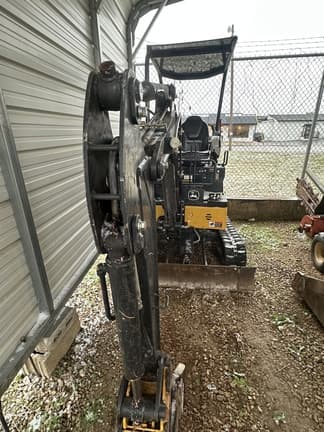 Image of John Deere 17P equipment image 1