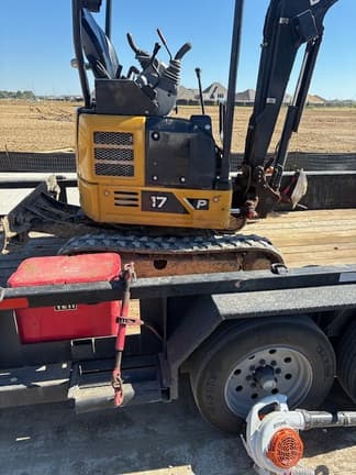 Image of John Deere 17P equipment image 4