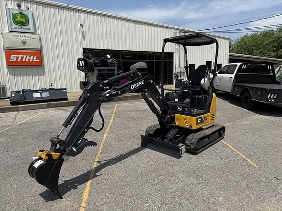 Image of John Deere 17P equipment image 1