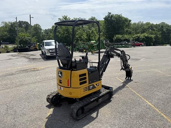 Image of John Deere 17P equipment image 3