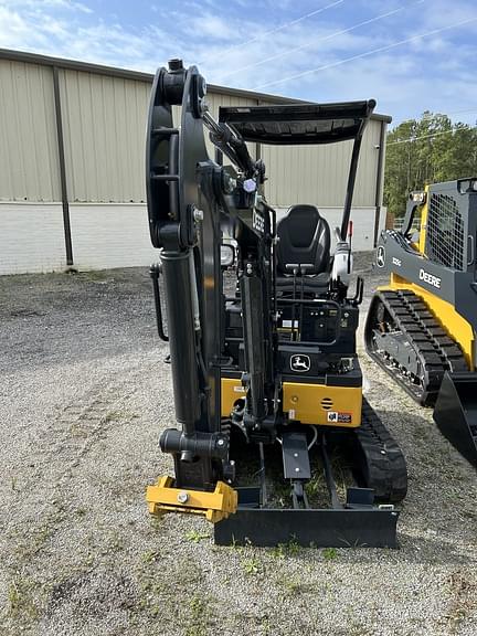 Image of John Deere 17P equipment image 2