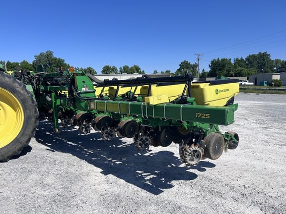 2024 John Deere 1725 Equipment Image0
