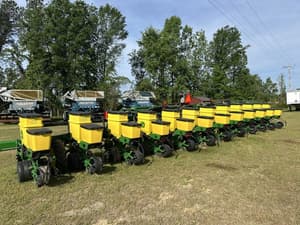 2024 John Deere 1725 Image