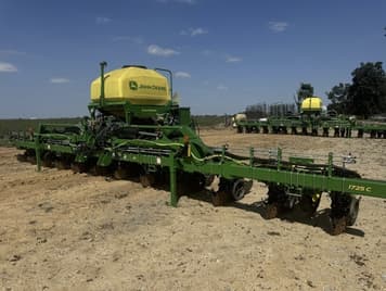 Main image John Deere 1725C