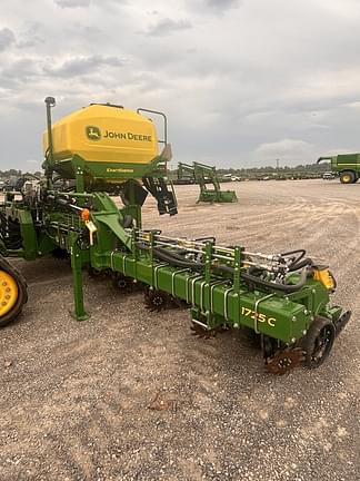 Image of John Deere 1725 equipment image 4
