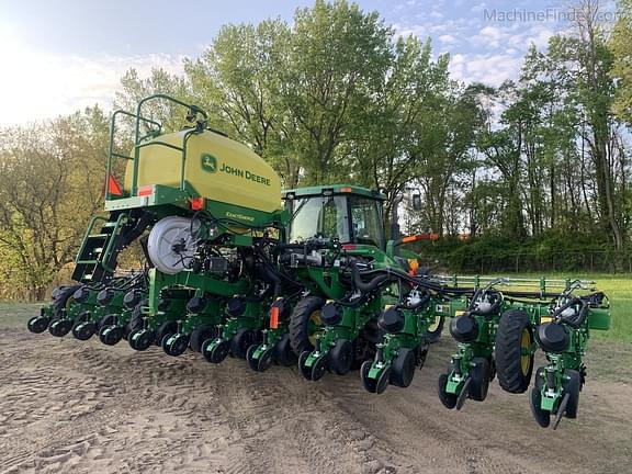 Image of John Deere 1725C Primary image
