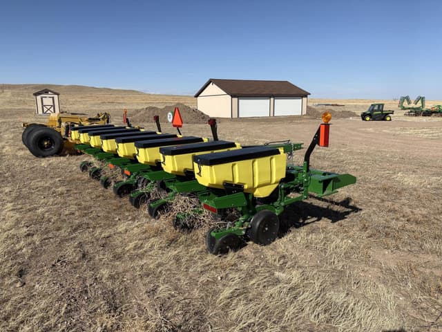 Image of John Deere 1755 equipment image 2