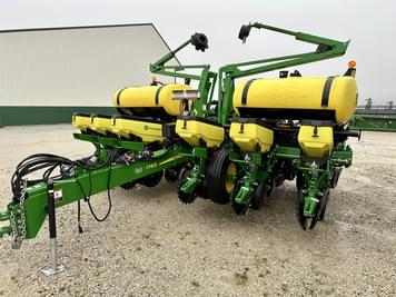 Main image John Deere 1765