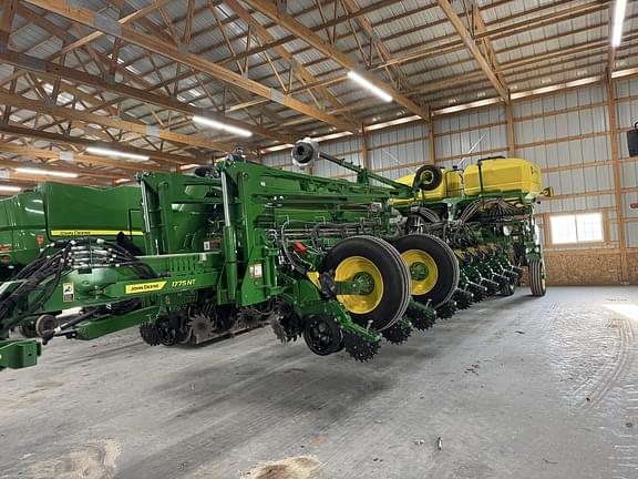 Image of John Deere 1775 Primary image