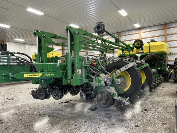 2024 John Deere 1775 Equipment Image0
