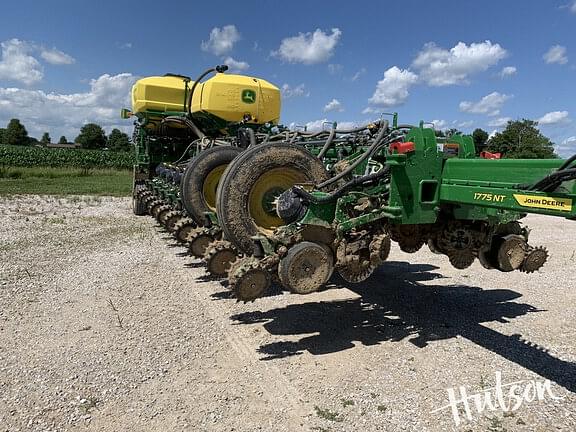 Image of John Deere 1775 equipment image 1