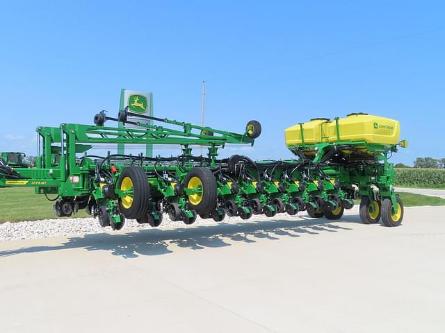 Image of John Deere 1775 equipment image 1