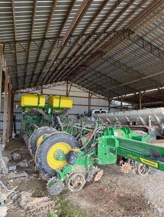 Image of John Deere 1775 Primary image