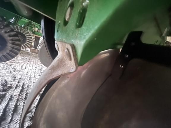 Image of John Deere 1775 equipment image 4