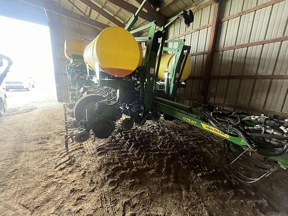 Image of John Deere 1775 equipment image 1