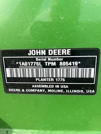 Image of John Deere 1775 equipment image 3