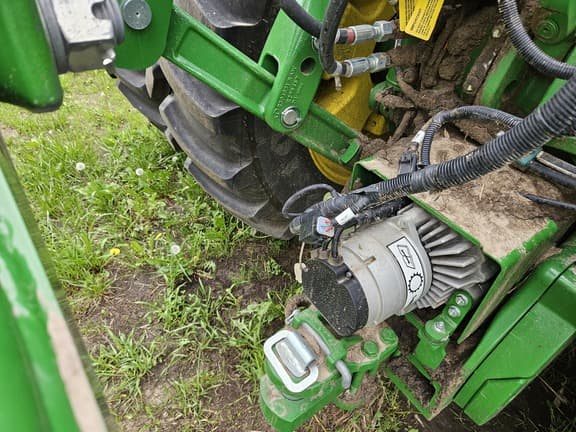 Image of John Deere 1775 equipment image 3