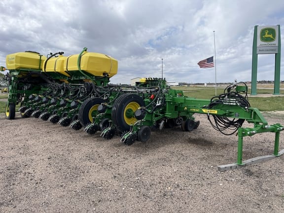 2024 John Deere 1775 Equipment Image0