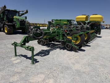 Main image John Deere 1775