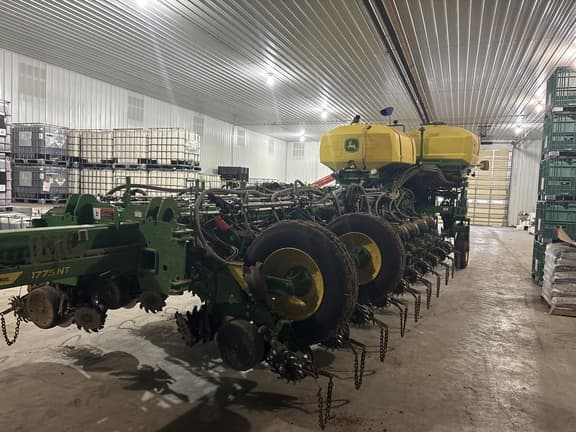 Image of John Deere 1775 equipment image 1