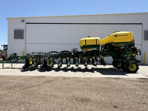Image of John Deere 1775 Primary image