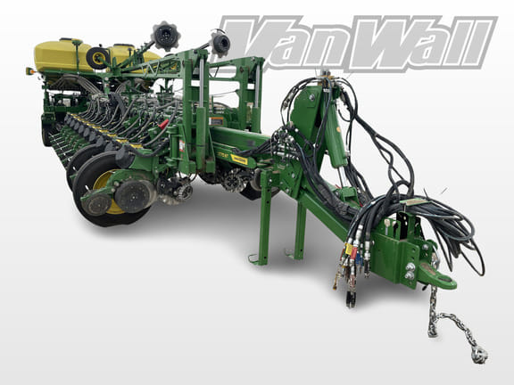 2024 John Deere 1775 Equipment Image0