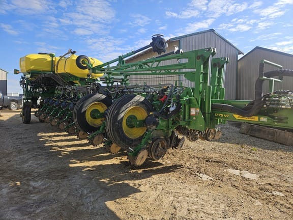 2024 John Deere 1775 Equipment Image0