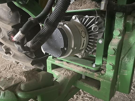 Image of John Deere 1775 equipment image 3