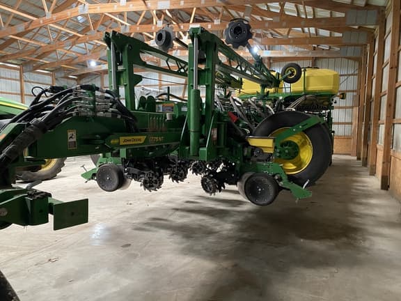 Image of John Deere 1775 equipment image 3