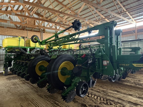 2024 John Deere 1775 Equipment Image0